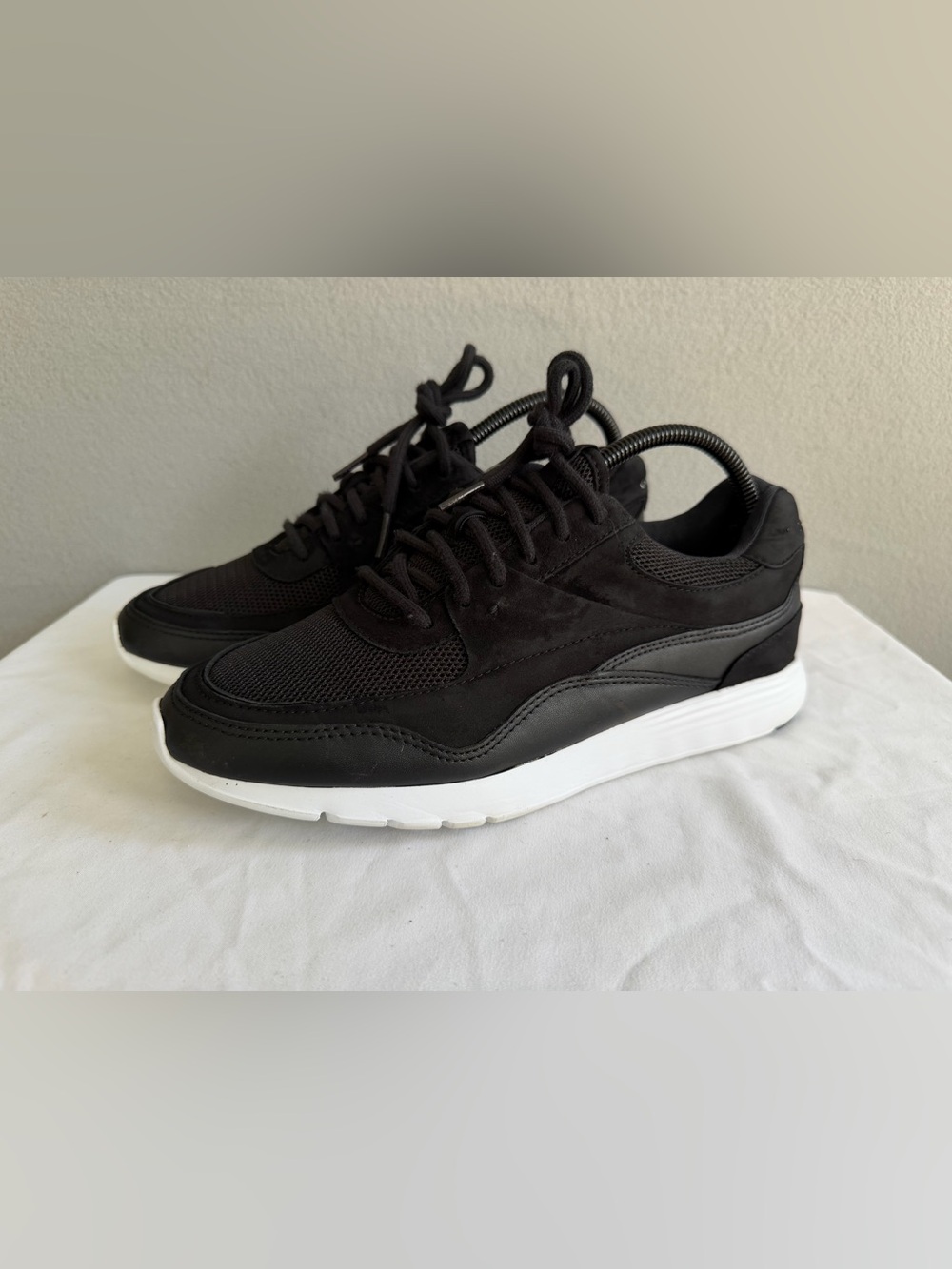 Cole Haan Grand Low Top Sneakers s9B Men’s Lace Up Black/White Solid